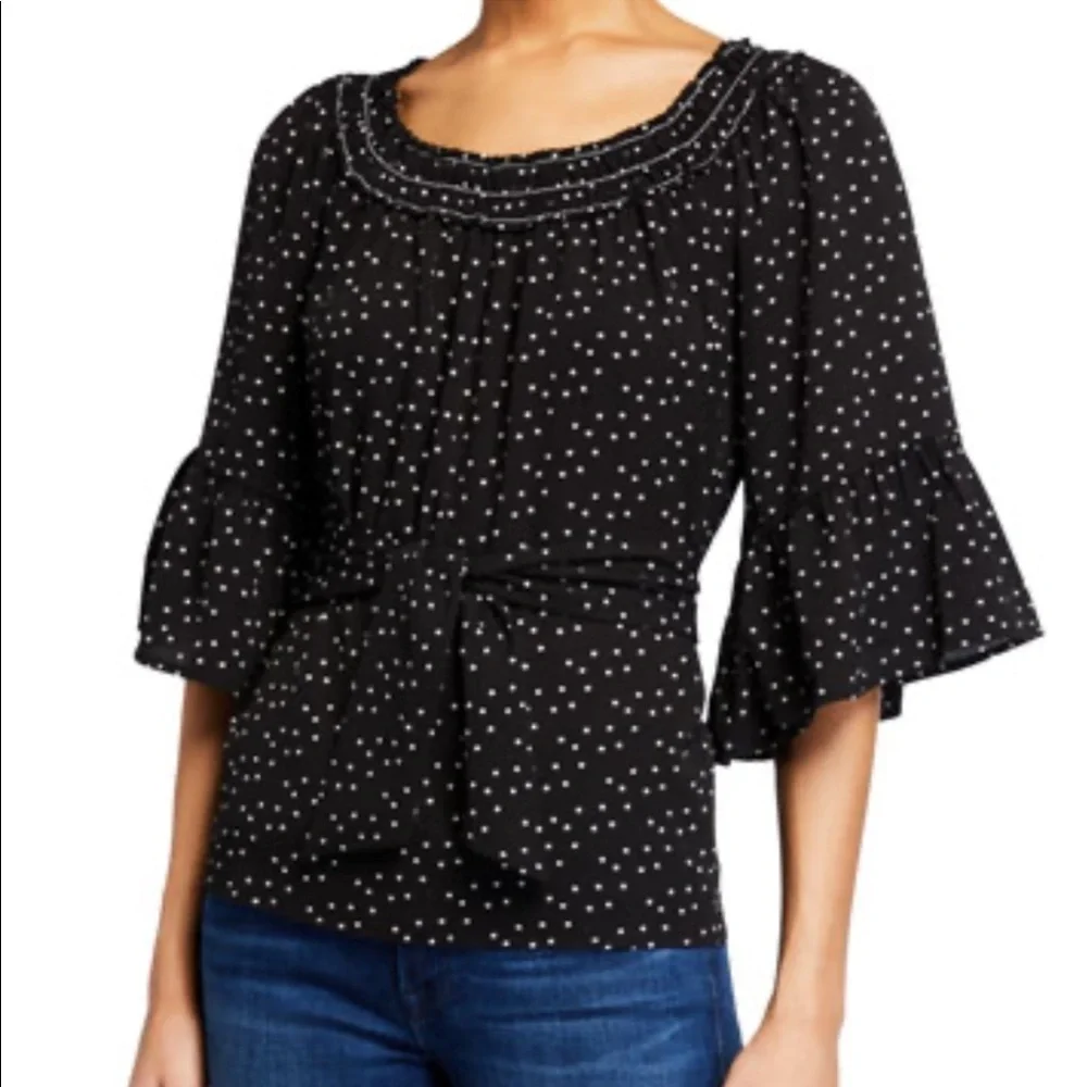 Woman’s Max Studio Blouse